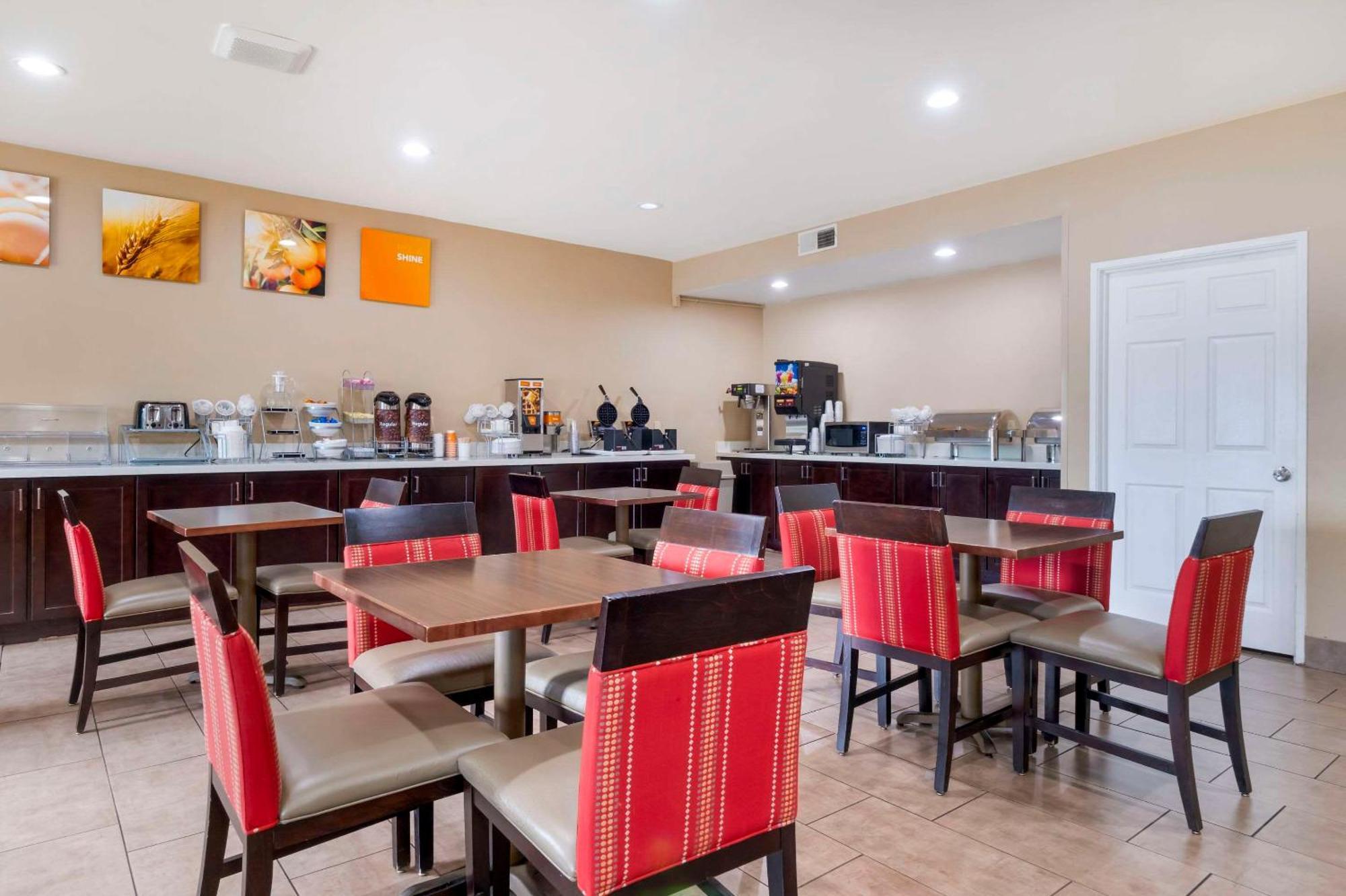 Comfort Suites Keeneland Lexington Bagian luar foto