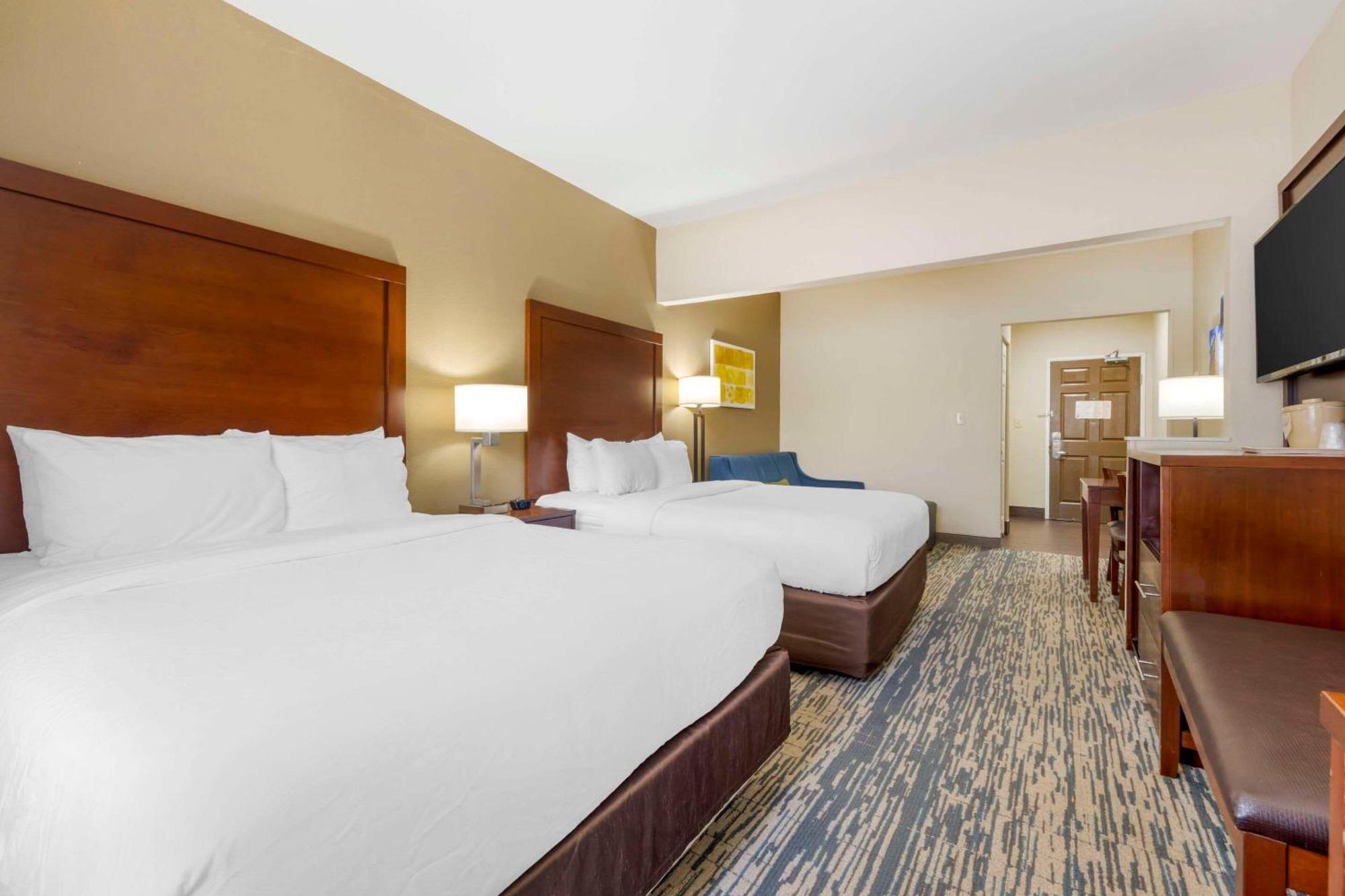 Comfort Suites Keeneland Lexington Bagian luar foto