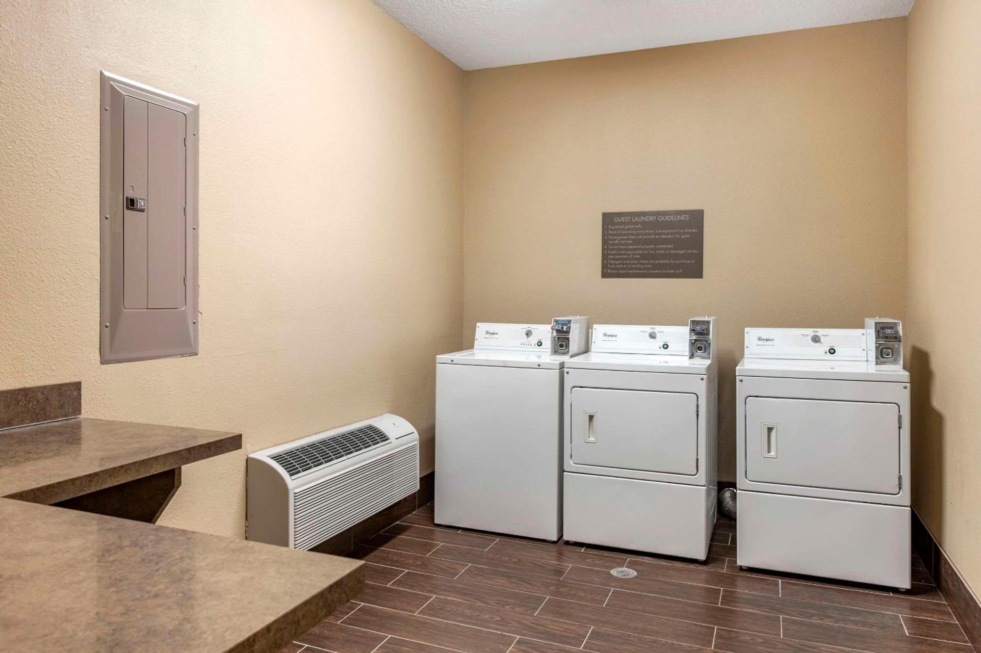 Comfort Suites Keeneland Lexington Bagian luar foto
