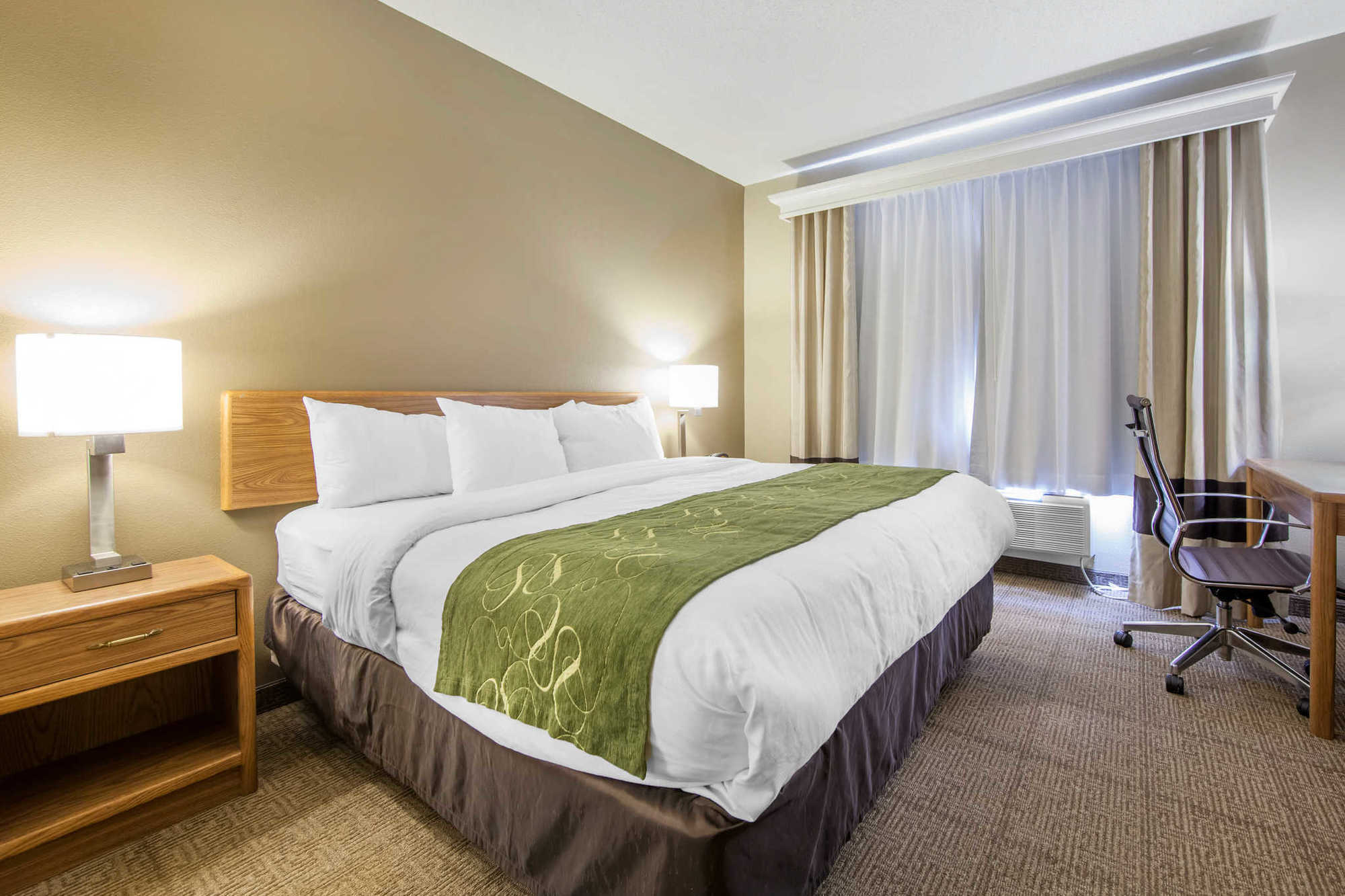Comfort Suites Keeneland Lexington Ruang foto